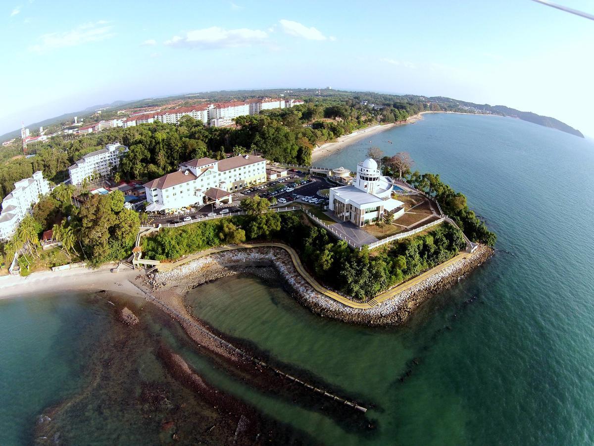 Klana Beach Resort Port Dickson Exterior foto